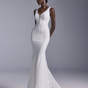 Beige Elegant Women's Deep V Neck Lace Mermaid Wedding Dress